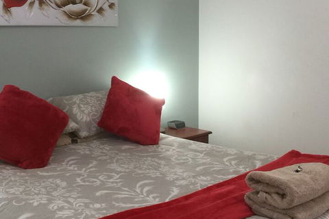The Nosh & Nod - Avon Terrace - Accommodation ACT 3