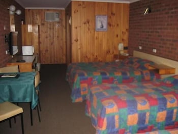 Country Roads Motor Inn Narrandera - Accommodation ACT 6