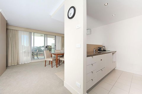 Accommodate Canberra - The Avenue - Accommodation ACT 4