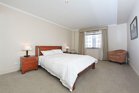 Accommodate Canberra - The Avenue - Accommodation ACT 1