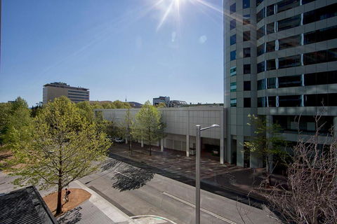Accommodate Canberra Manhattan On The Park - Accommodation ACT 5