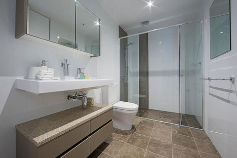 Accommodate Canberra Manhattan On The Park - Accommodation ACT 2