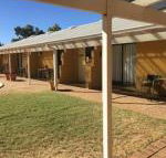 Carnarvon Caravan Park - Accommodation ACT