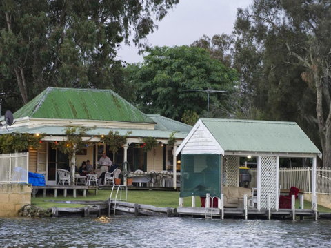 Mandurah Riverfront Holiday Rental - Accommodation ACT 3