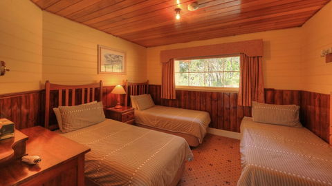Island View Spa Cottage - Accommodation ACT 2