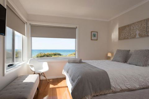 Penguin Beach House - Accommodation ACT 5
