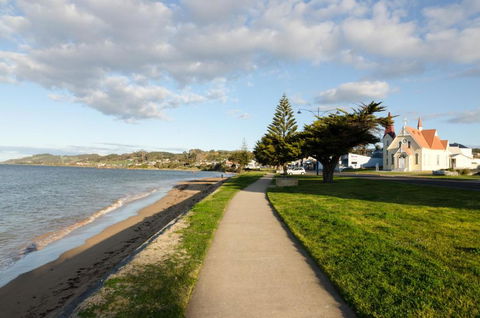 Penguin Beach House - Accommodation ACT 1