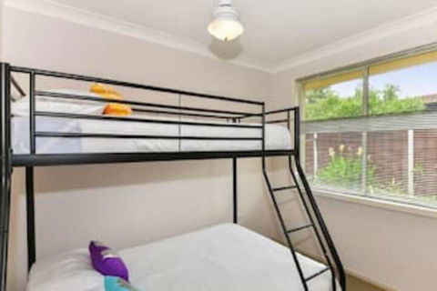 Bass House - Accommodation ACT 6