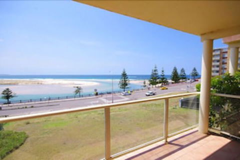 Avilla Court 2 - Accommodation ACT 1