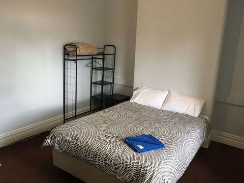 Royal Exchange - Accommodation ACT 6
