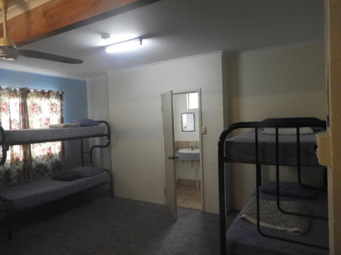 Kalbarri Backpackers YHA - Accommodation ACT 4