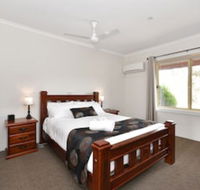 Inglewood Motel and Caravan Park - Accommodation ACT