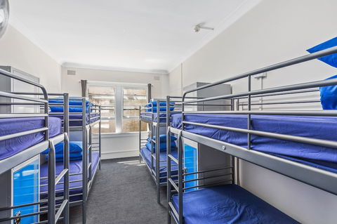 Ady's Place Backpackers - Accommodation ACT 4
