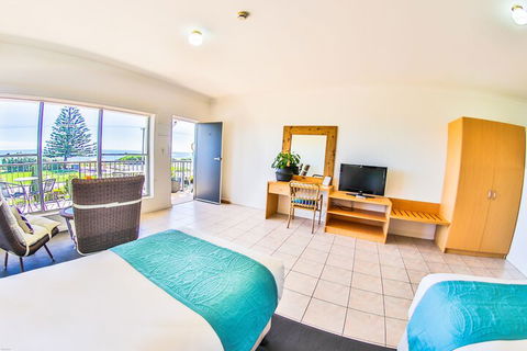 COAST Motel And Apartments - Accommodation ACT 6