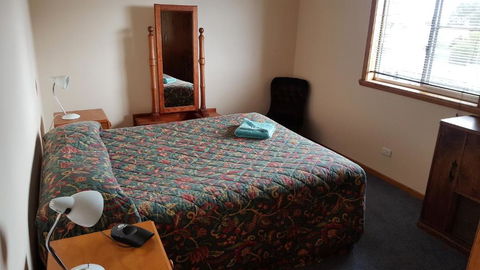 Waratah Falls Holiday Unit - Accommodation ACT 3