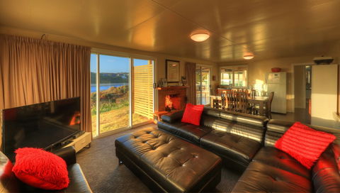 Arthur River Spa Cottage - Accommodation ACT 4