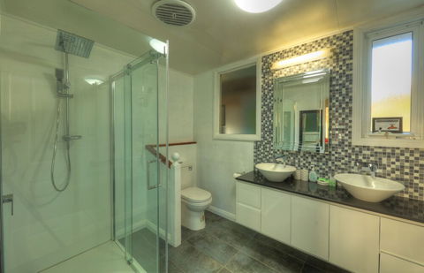Arthur River Spa Cottage - Accommodation ACT 2