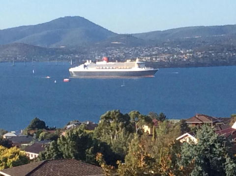 Million Dollar Views - Accommodation ACT 5