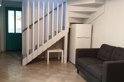 Latrobe Art Apartments - Accommodation ACT 1