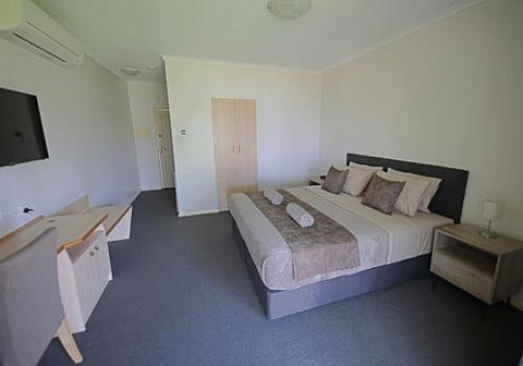Lakeview Apartments - Accommodation ACT 6