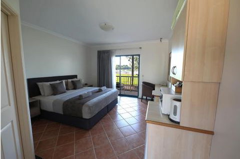Lakeview Apartments - Accommodation ACT 4