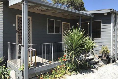 The Waterwheel Beach Cabins - Caravan Park - Accommodation ACT 6