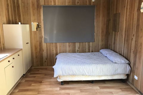 The Waterwheel Beach Cabins - Caravan Park - Accommodation ACT 7