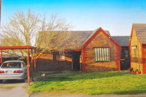 Maple Tree Cottage - Accommodation ACT 1