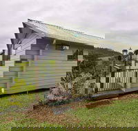 Mena Creek Flower House - Accommodation ACT