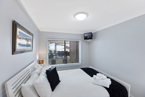 Ocean Pines 4 - Accommodation ACT 5