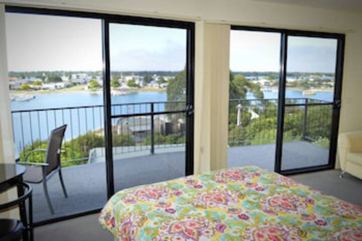  Accommodation ACT