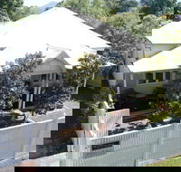 Healesville House - Magnolia House - Accommodation ACT