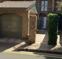 Luxury Townhouse in chic North Adelaide