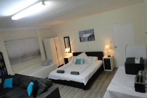 Cleveland B & B Private Studio Room - Accommodation ACT 0