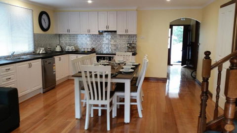 The Don Healesville - Accommodation ACT 2