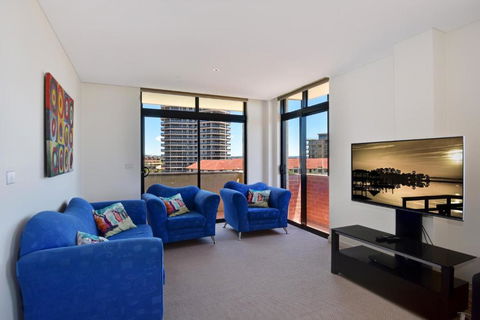 Crystal Waters 15 - Accommodation ACT 3