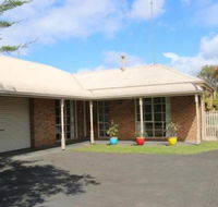 Stylish 2 Bedroom Unit - Accommodation ACT