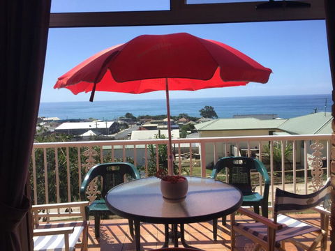 Penguin Seaside Homestay - Accommodation ACT 4