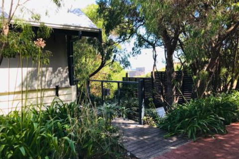 Zephyr Studio - Accommodation ACT 1