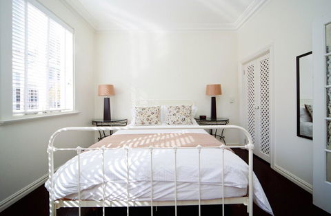MPT67A Beautifully Decorated 1 Bed - Accommodation ACT 0