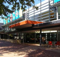 Beautiful deluxe family friendly holiday house - Accommodation ACT