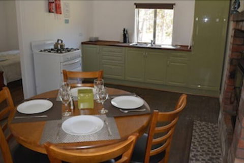 Four Bull Hut - Accommodation ACT 6