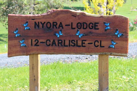Nyora Lodge B & B - Accommodation ACT 4