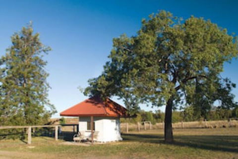 Inverary Homestead - Accommodation ACT 3
