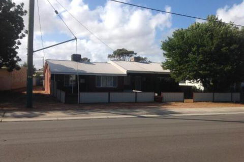 Rhodeside Lodge - Accommodation ACT 7