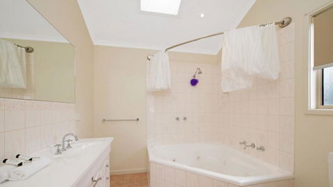 Valkei - Accommodation ACT 1