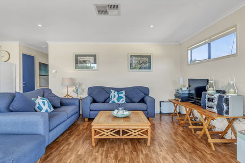 Zephyr Shores - Accommodation ACT 6