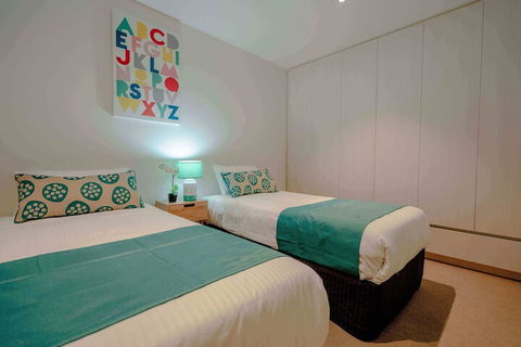 Absolute Collins - Accommodation ACT 7