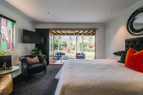 Balmoral Queenslander - Accommodation ACT 5