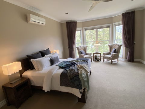 Kerami Manor - Accommodation ACT 3